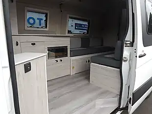 Used 2016 Volkswagen Crafter CR35 Panel Van L2 H3 White - Interior and Exterior details 16