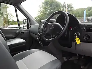 Used 2016 Volkswagen Crafter CR35 Panel Van L2 H3 White - Interior and Exterior details 9