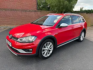 Used 2016 Volkswagen Golf Alltrack Bright Red - Interior and Exterior details 2