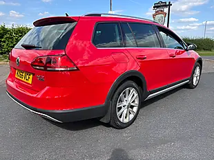 Used 2016 Volkswagen Golf Alltrack Bright Red - Interior and Exterior details 8