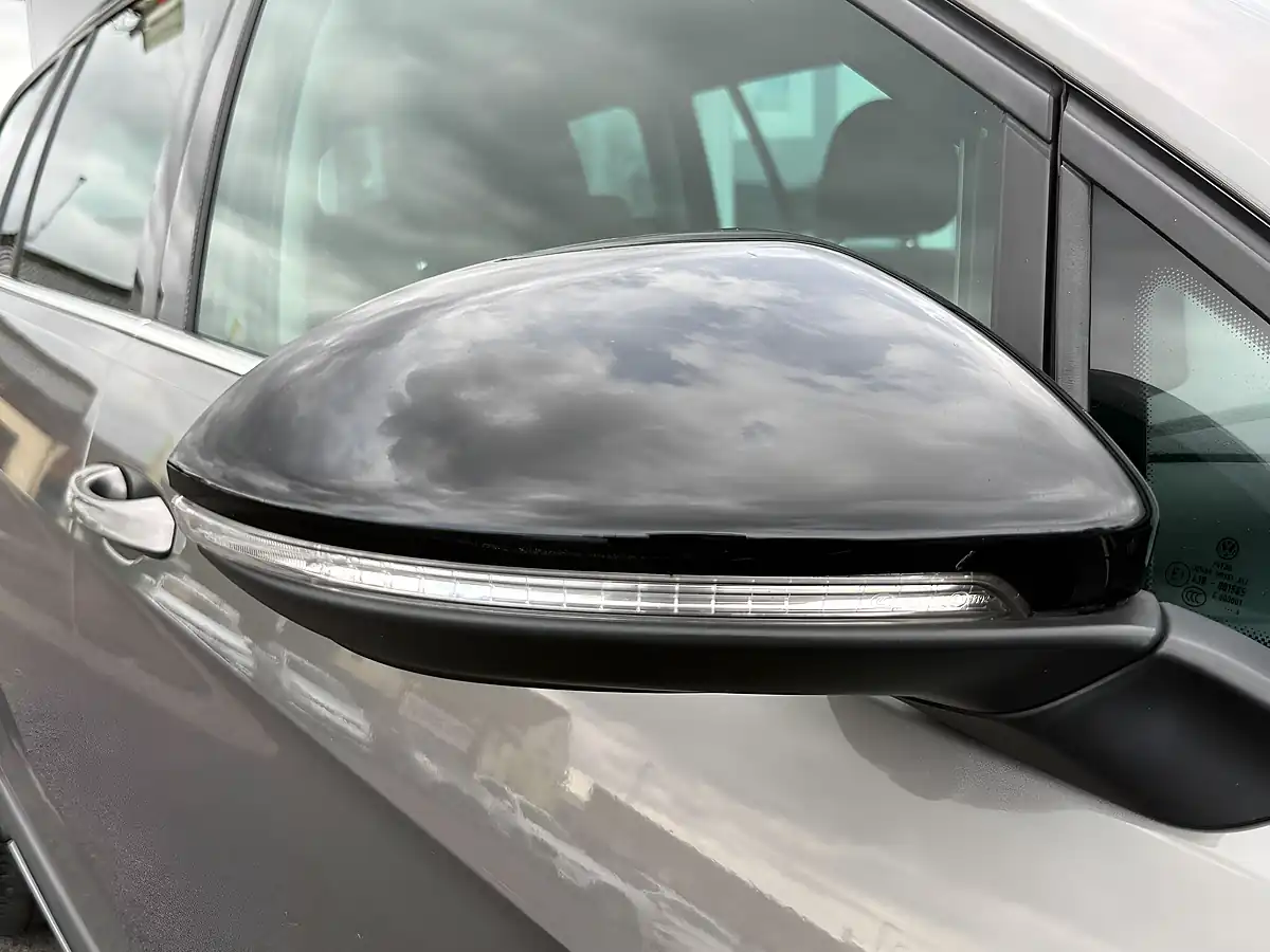 Used 2016 Volkswagen Golf Alltrack Grey - Interior and Exterior details 10