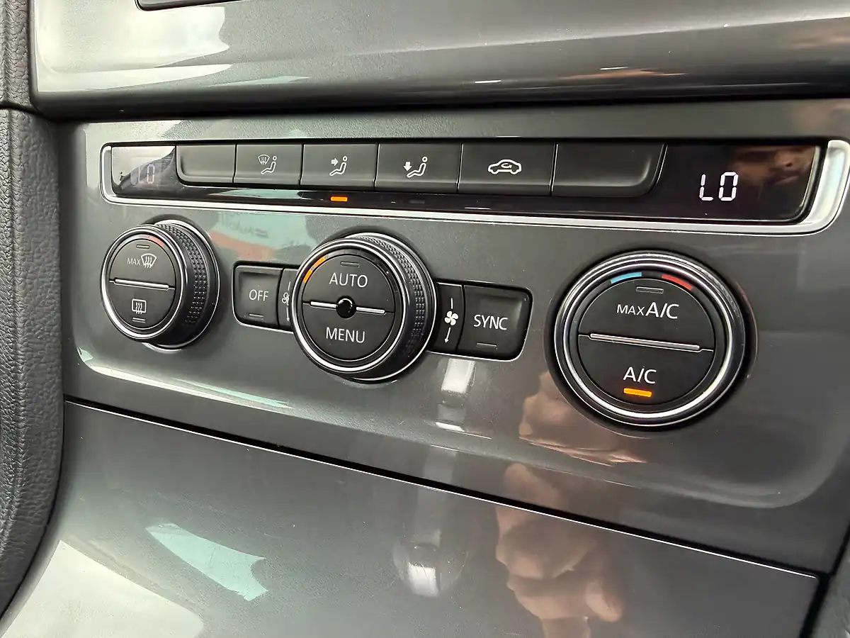 Used 2016 Volkswagen Golf Alltrack Grey - Interior and Exterior details 15