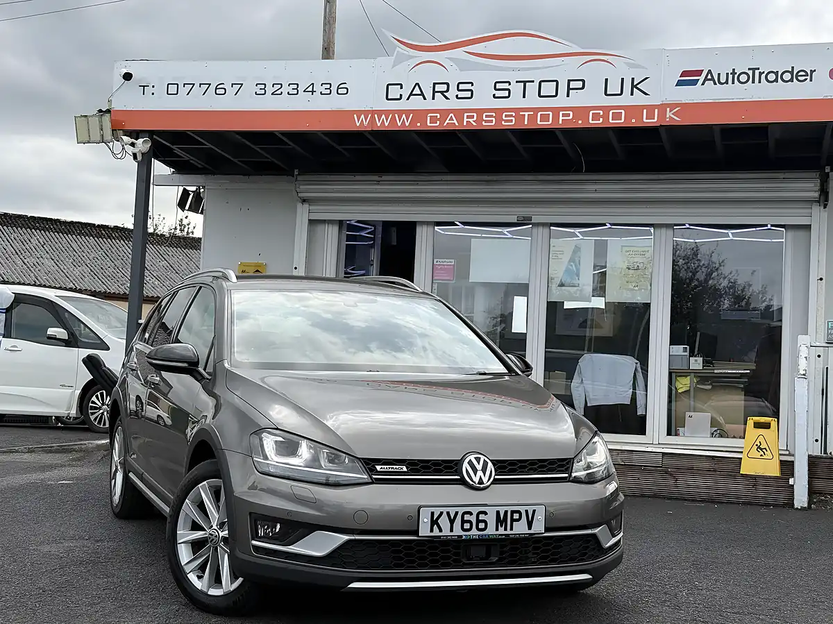 Used 2016 Volkswagen Golf Alltrack Grey - Interior and Exterior details 6