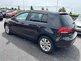 Used 2016 Volkswagen Golf Blue Motion Black - Interior and Exterior details 4