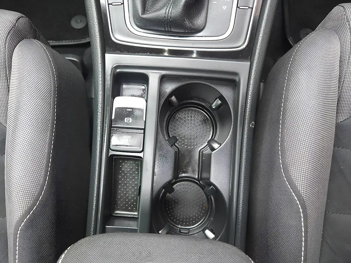 Used 2016 Volkswagen Golf Bluemotion Tech GT Edition Blue - Interior and Exterior details 13