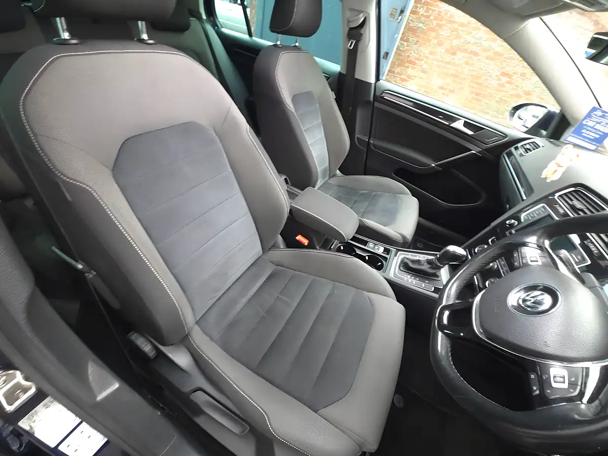 Used 2016 Volkswagen Golf Bluemotion Tech GT Edition Blue - Interior and Exterior details 14