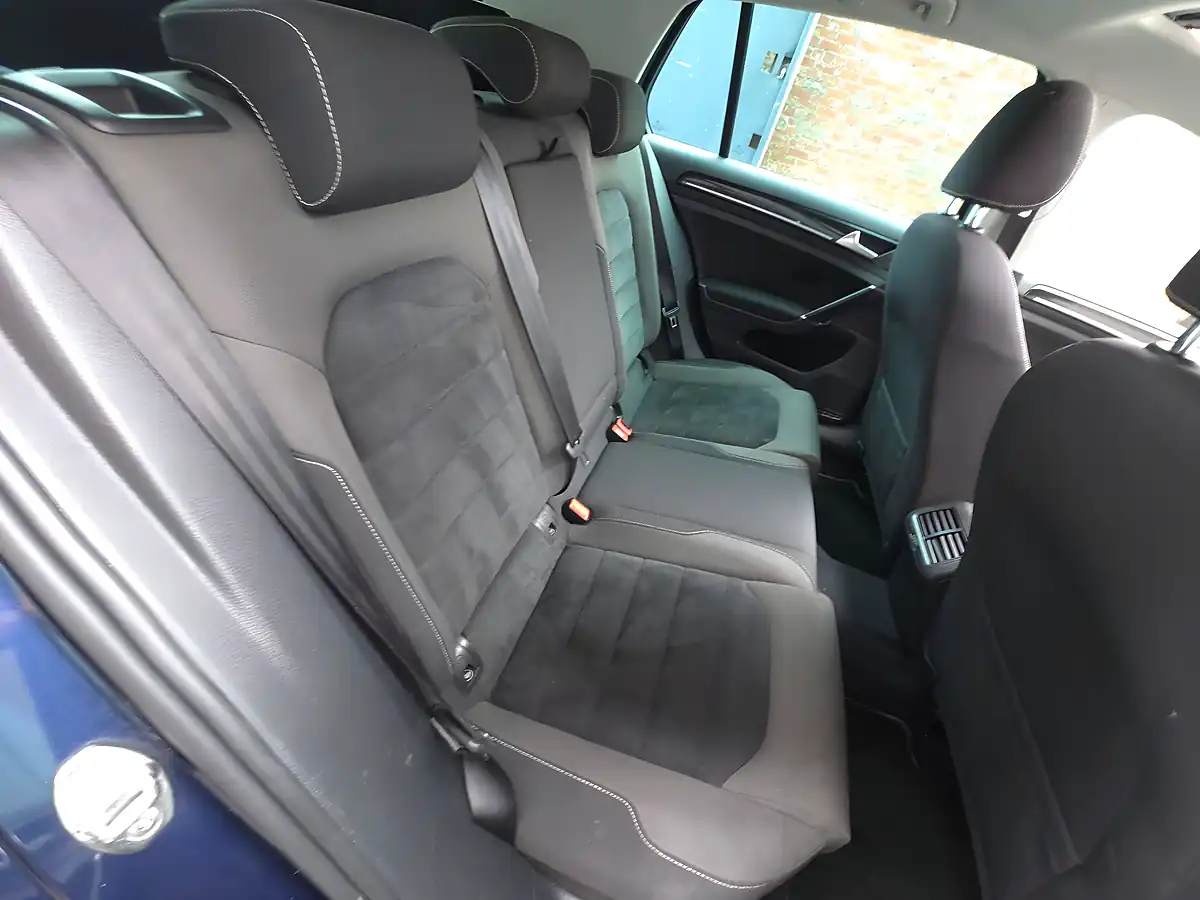 Used 2016 Volkswagen Golf Bluemotion Tech GT Edition Blue - Interior and Exterior details 16