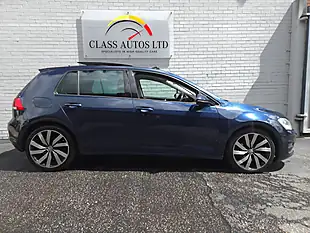 Used 2016 Volkswagen Golf Bluemotion Tech GT Edition Blue - Interior and Exterior details 8