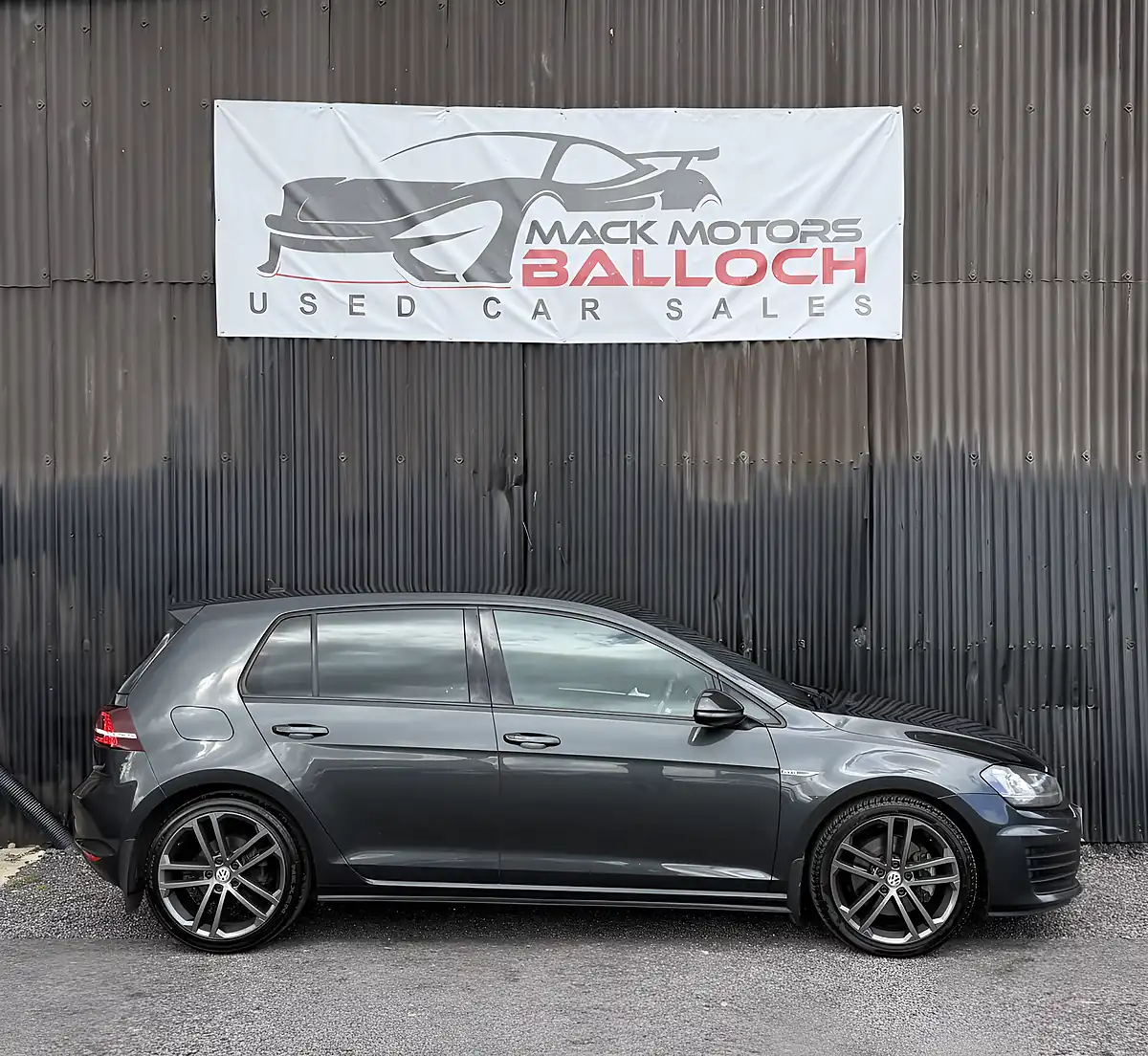 Used 2016 Volkswagen Golf Bluemotion Tech Gtd Grey - Interior and Exterior details 4