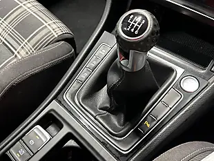 Used 2016 Volkswagen Golf Bluemotion Tech Gtd (nav) Black - Interior and Exterior details 15