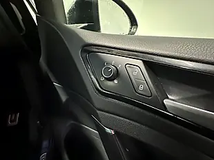 Used 2016 Volkswagen Golf Bluemotion Tech Gtd (nav) Black - Interior and Exterior details 19