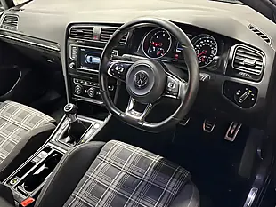 Used 2016 Volkswagen Golf Bluemotion Tech Gtd (nav) Black - Interior and Exterior details 3
