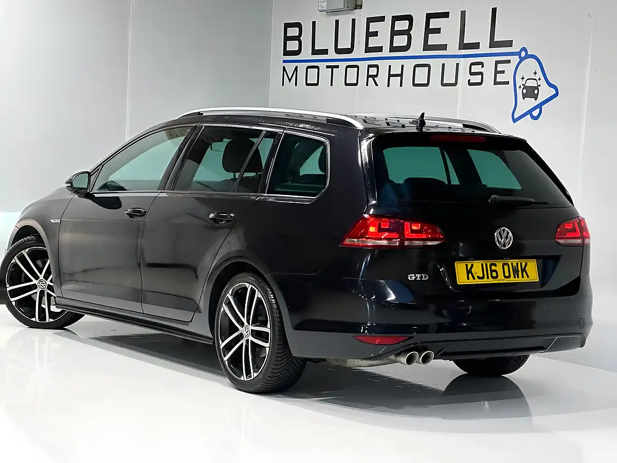 Used 2016 Volkswagen Golf Bluemotion Tech Gtd (nav) Black - Interior and Exterior details 4
