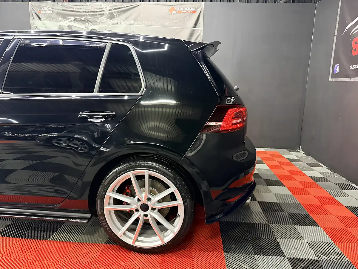 Used 2016 Volkswagen Golf Bluemotion Tech GTI Black - Interior and Exterior details 5