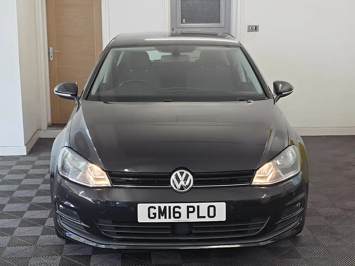 Used 2016 Volkswagen Golf Bluemotion Tech Match Edition Black - Interior and Exterior details 2