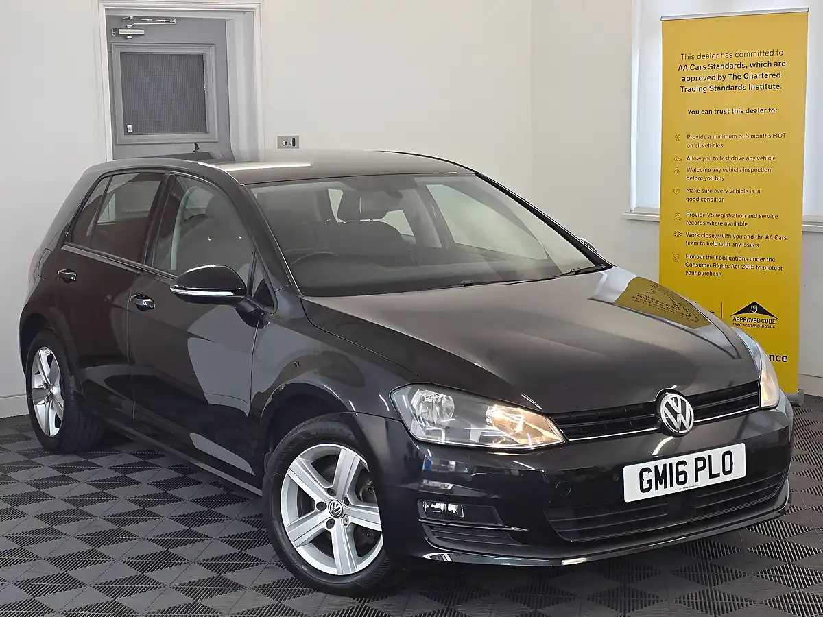 Used 2016 Volkswagen Golf Bluemotion Tech Match Edition Black - Interior and Exterior details 3