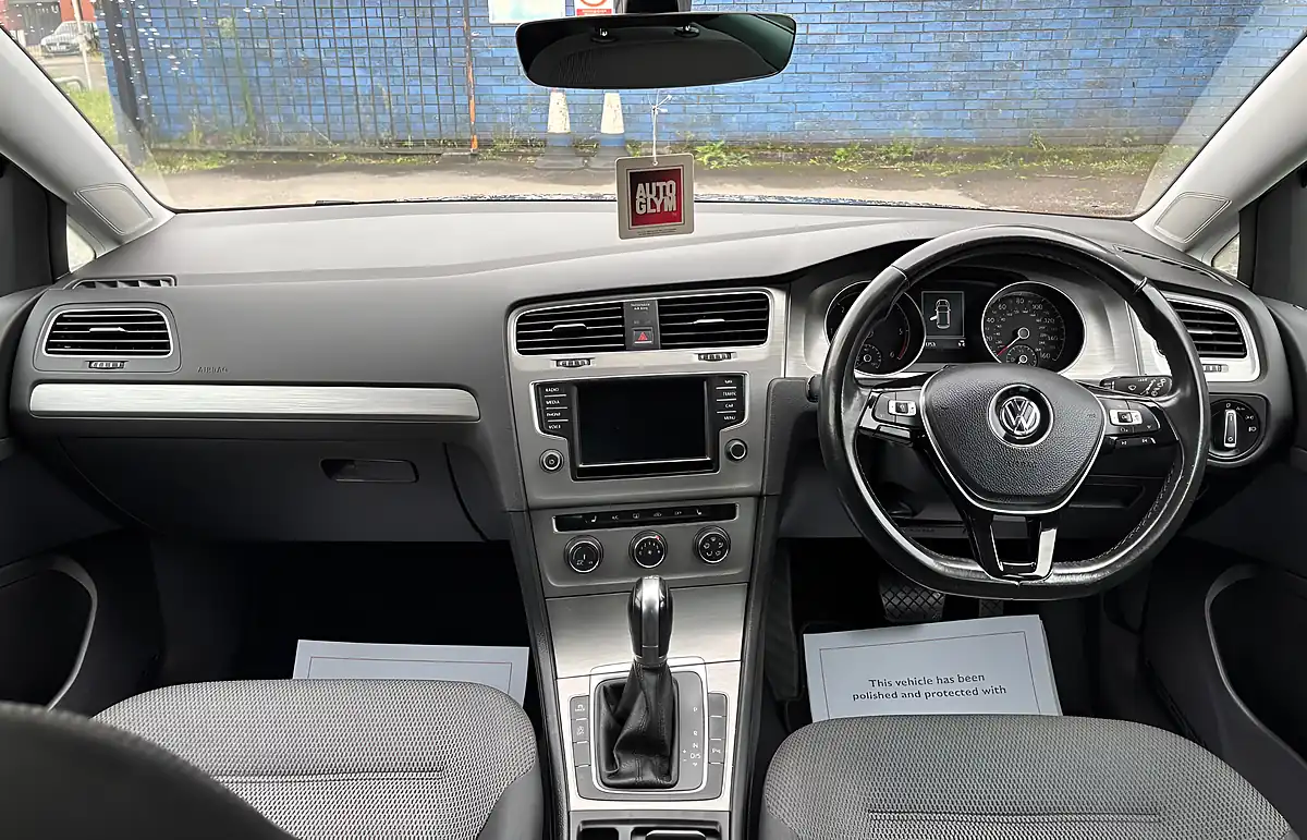 Used 2016 Volkswagen Golf Bluemotion Tech Match Edition Black - Interior and Exterior details 14