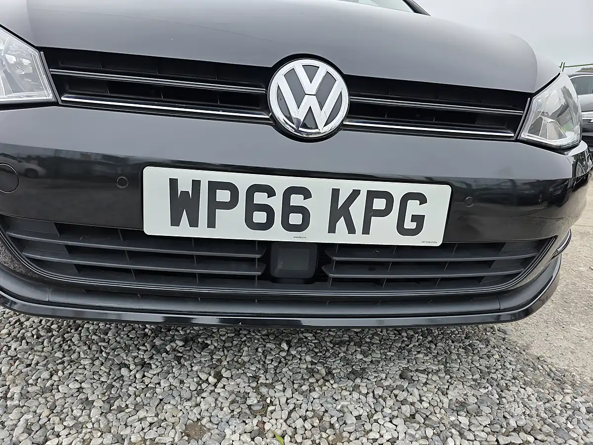 Used 2016 Volkswagen Golf Bluemotion Tech Match Edition Black - Interior and Exterior details 17