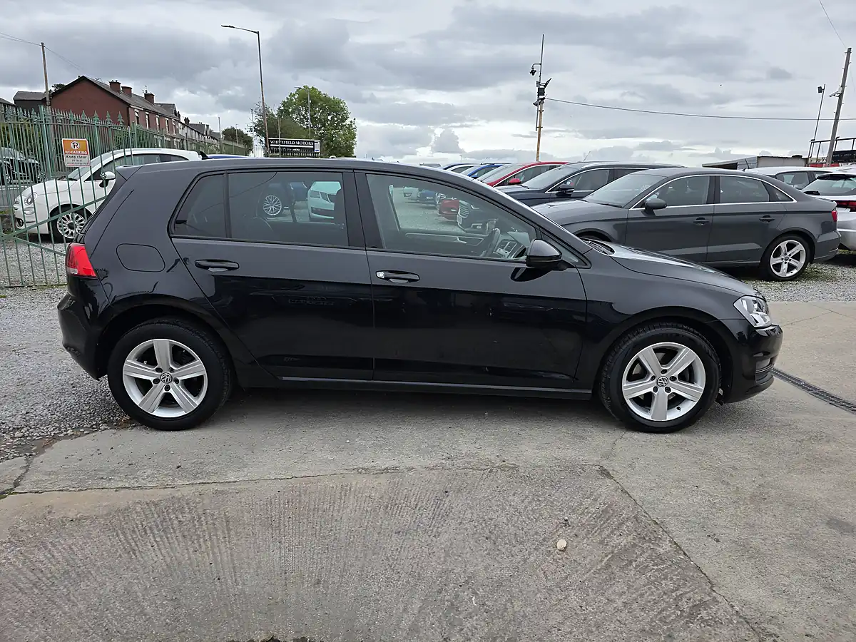 Used 2016 Volkswagen Golf Bluemotion Tech Match Edition Black - Interior and Exterior details 5