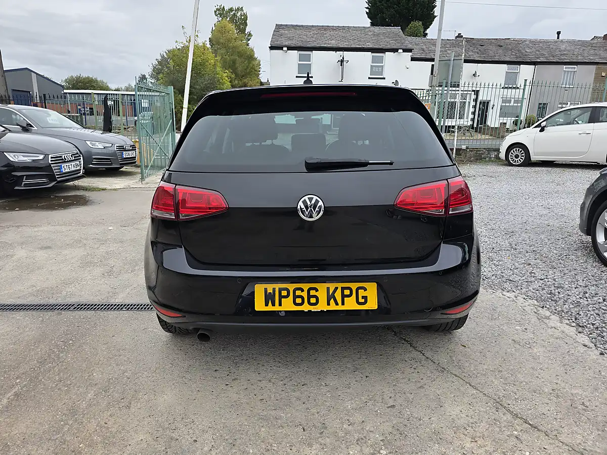 Used 2016 Volkswagen Golf Bluemotion Tech Match Edition Black - Interior and Exterior details 7