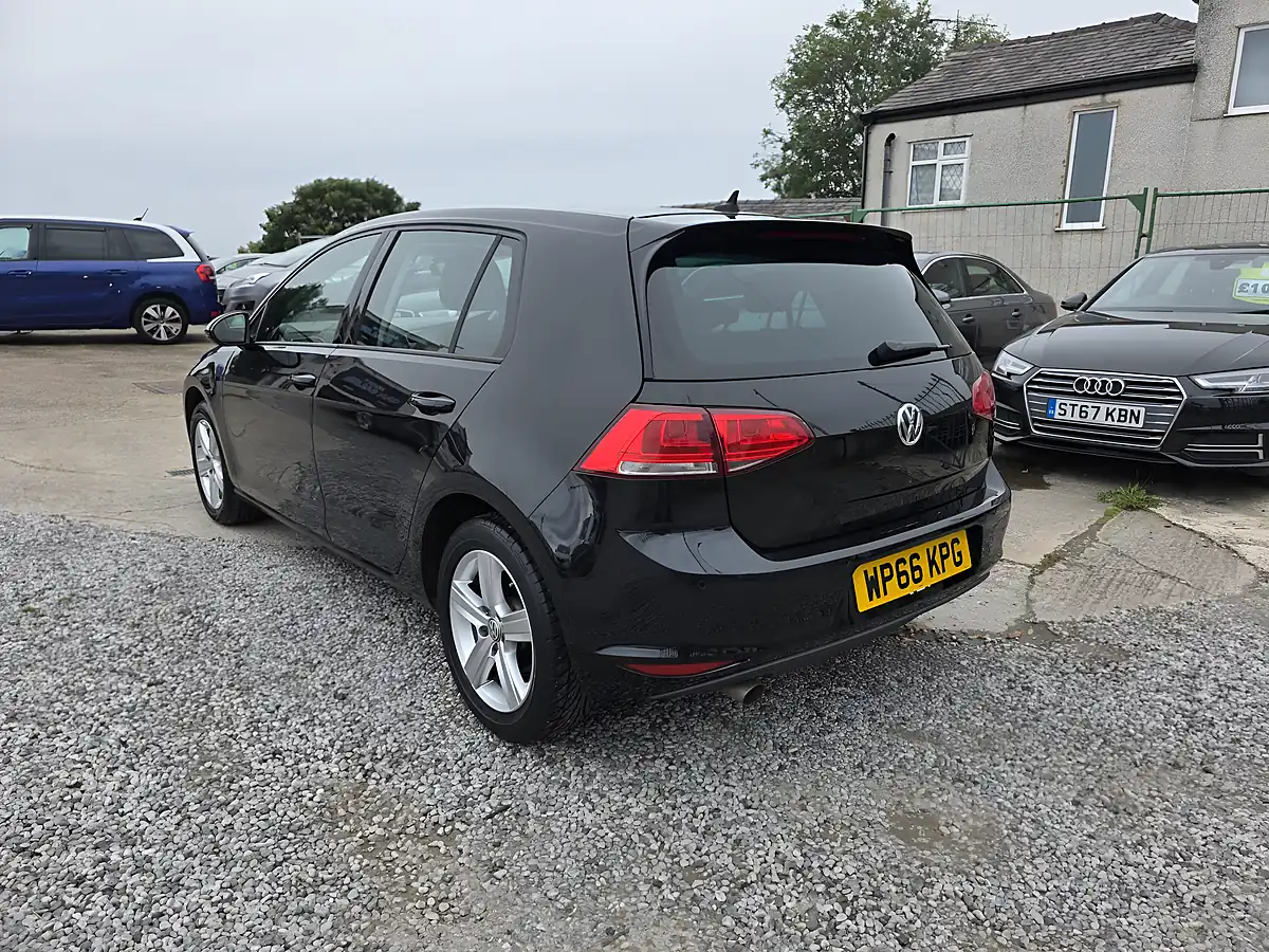 Used 2016 Volkswagen Golf Bluemotion Tech Match Edition Black - Interior and Exterior details 8