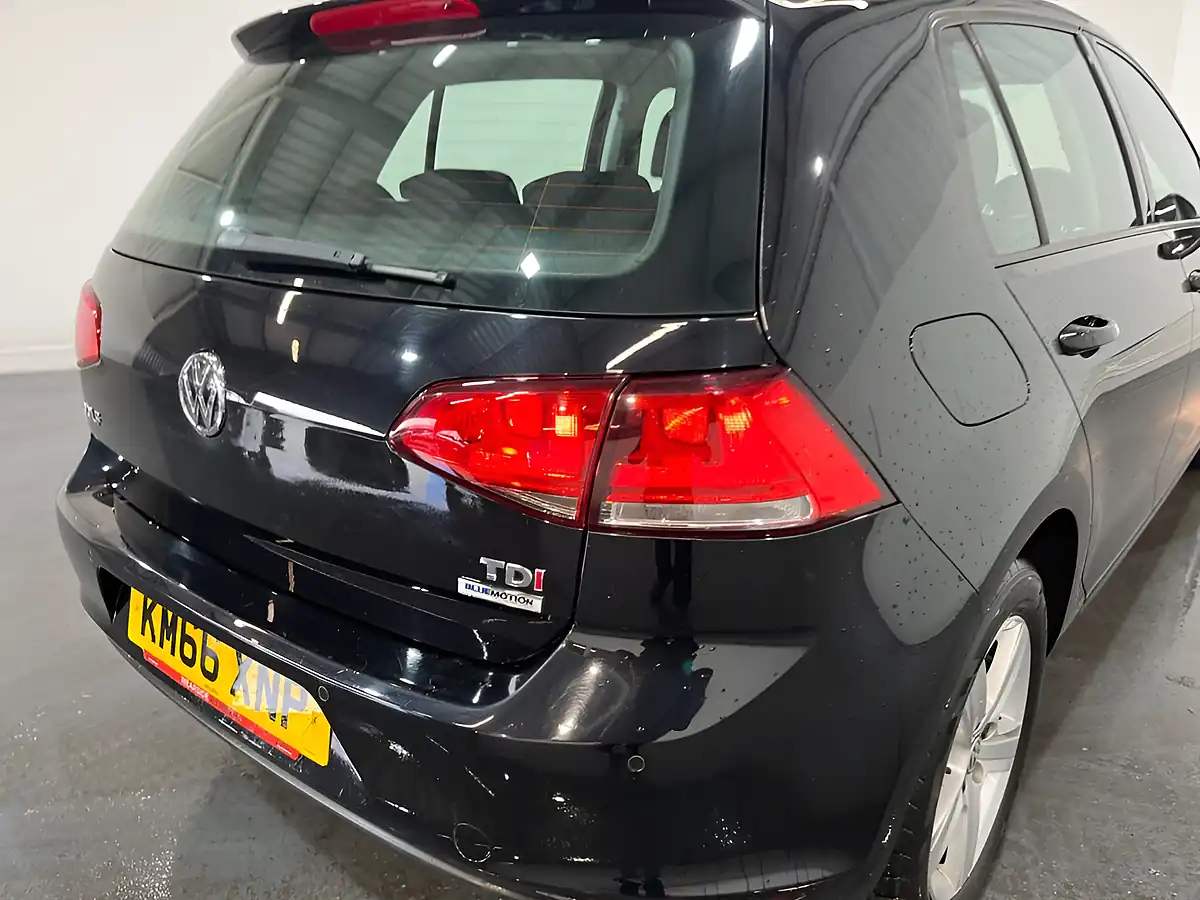 Used 2016 Volkswagen Golf Bluemotion Tech Match Edition Black - Interior and Exterior details 12
