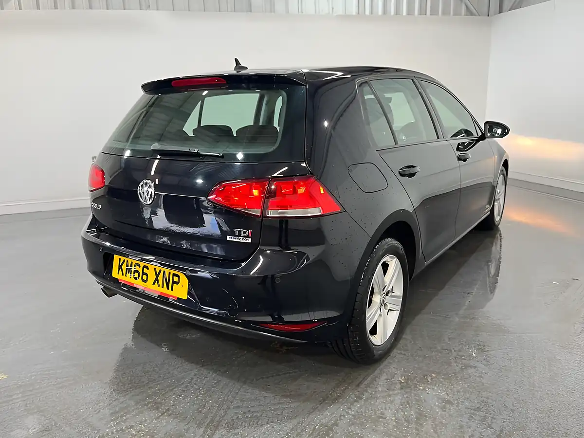 Used 2016 Volkswagen Golf Bluemotion Tech Match Edition Black - Interior and Exterior details 13
