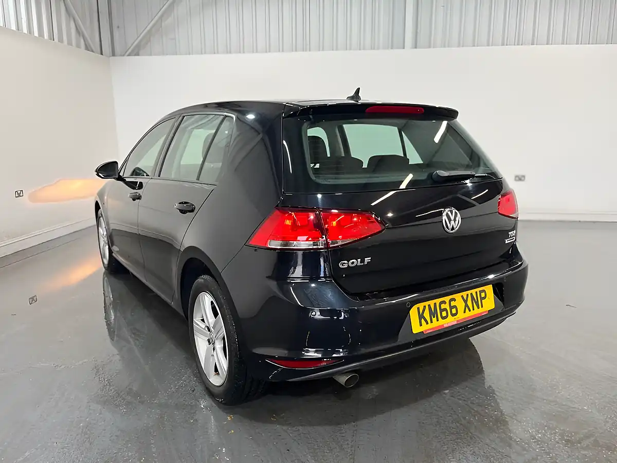 Used 2016 Volkswagen Golf Bluemotion Tech Match Edition Black - Interior and Exterior details 15