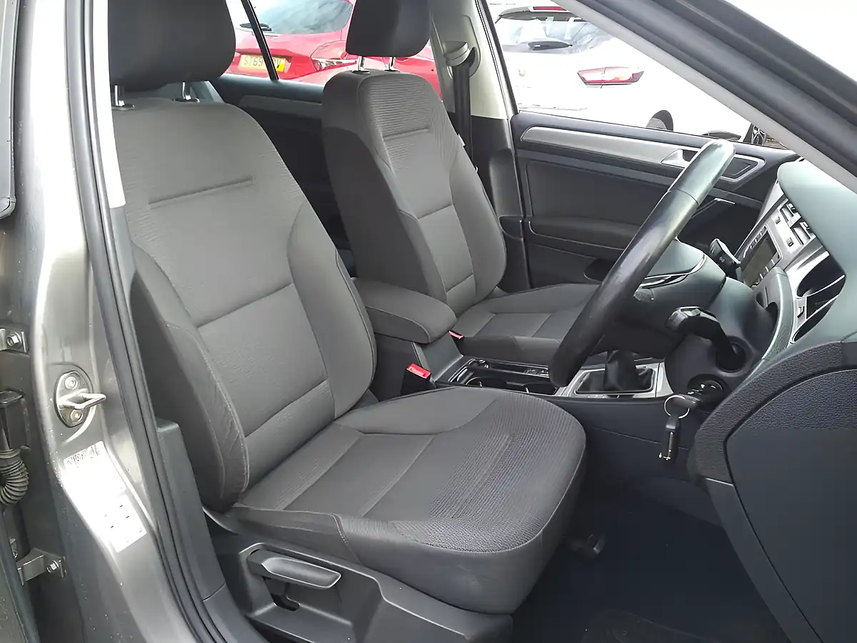 Used 2016 Volkswagen Golf Bluemotion Tech Match Edition Grey - Interior and Exterior details 11