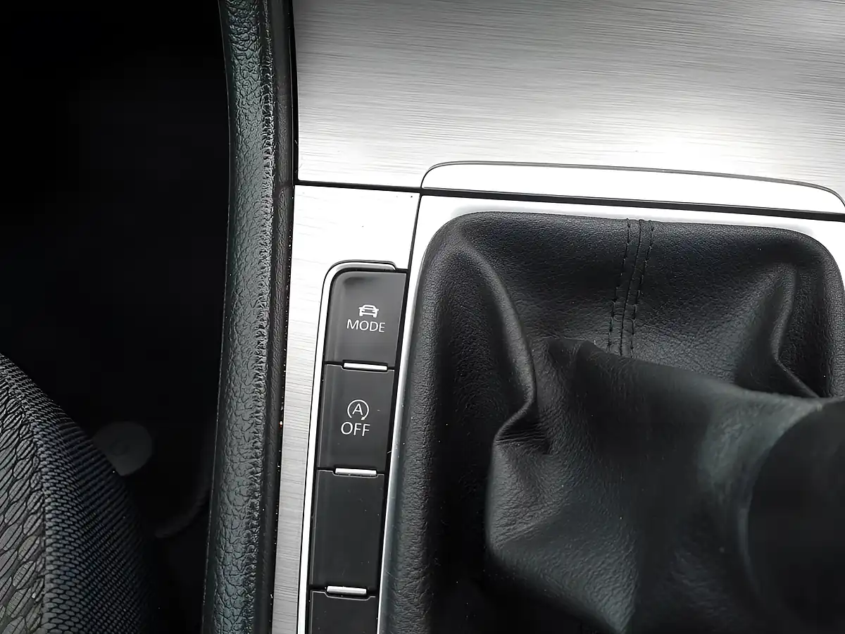 Used 2016 Volkswagen Golf Bluemotion Tech Match Edition Grey - Interior and Exterior details 18