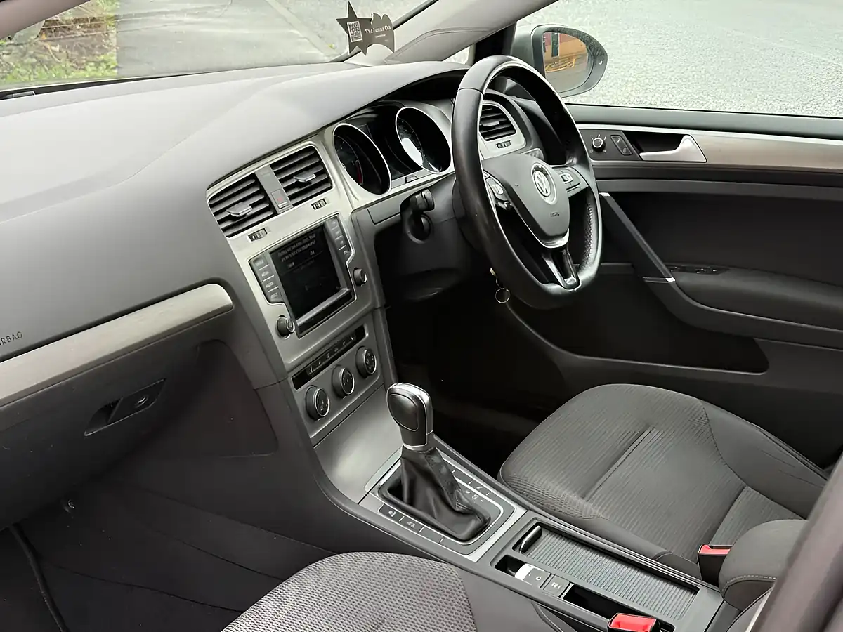 Used 2016 Volkswagen Golf Bluemotion Tech Match Edition Grey - Interior and Exterior details 13