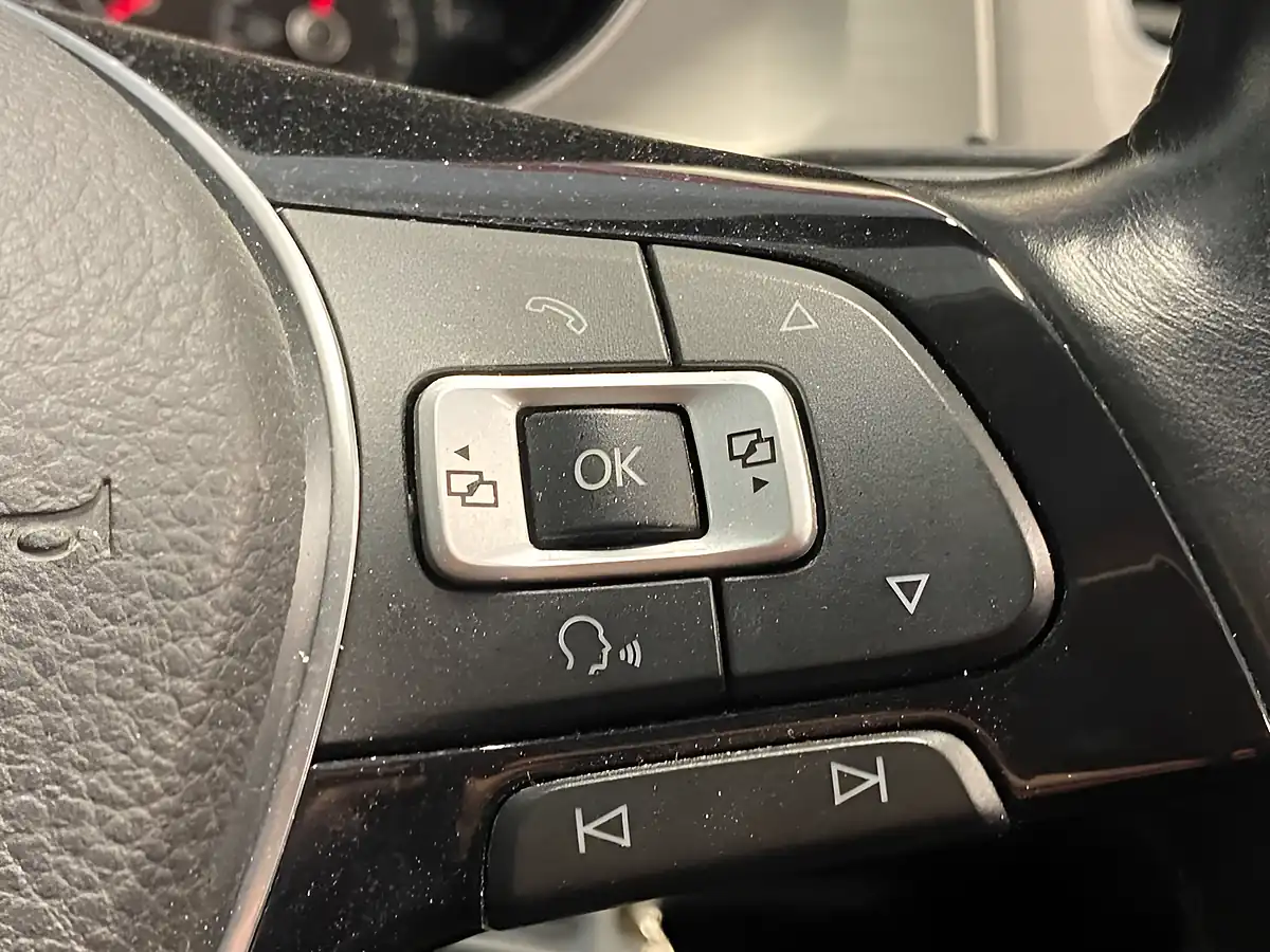 Used 2016 Volkswagen Golf Bluemotion Tech Match Edition Pacific Blue - Interior and Exterior details 14
