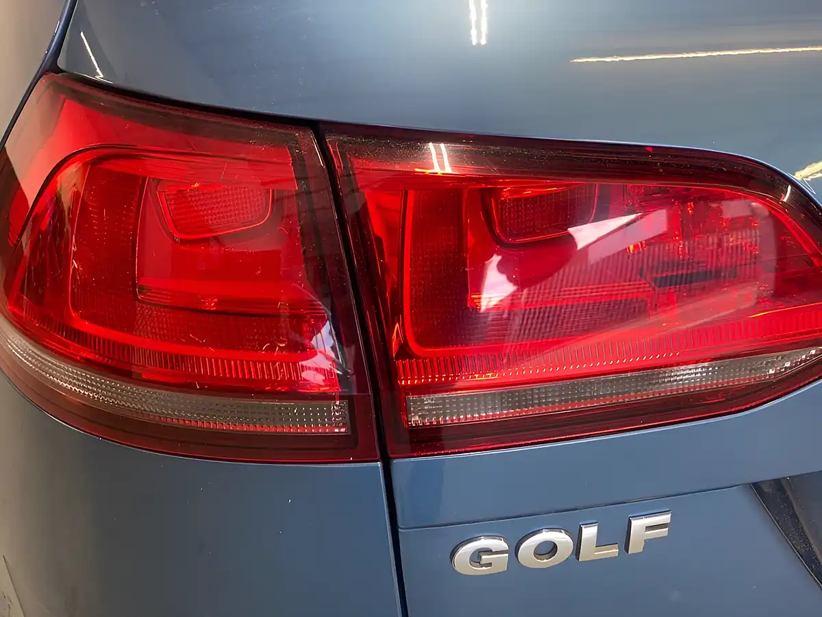 Used 2016 Volkswagen Golf Bluemotion Tech Match Edition Pacific Blue - Interior and Exterior details 20