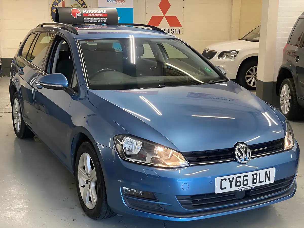 Used 2016 Volkswagen Golf Bluemotion Tech Match Edition Pacific Blue - Interior and Exterior details 3