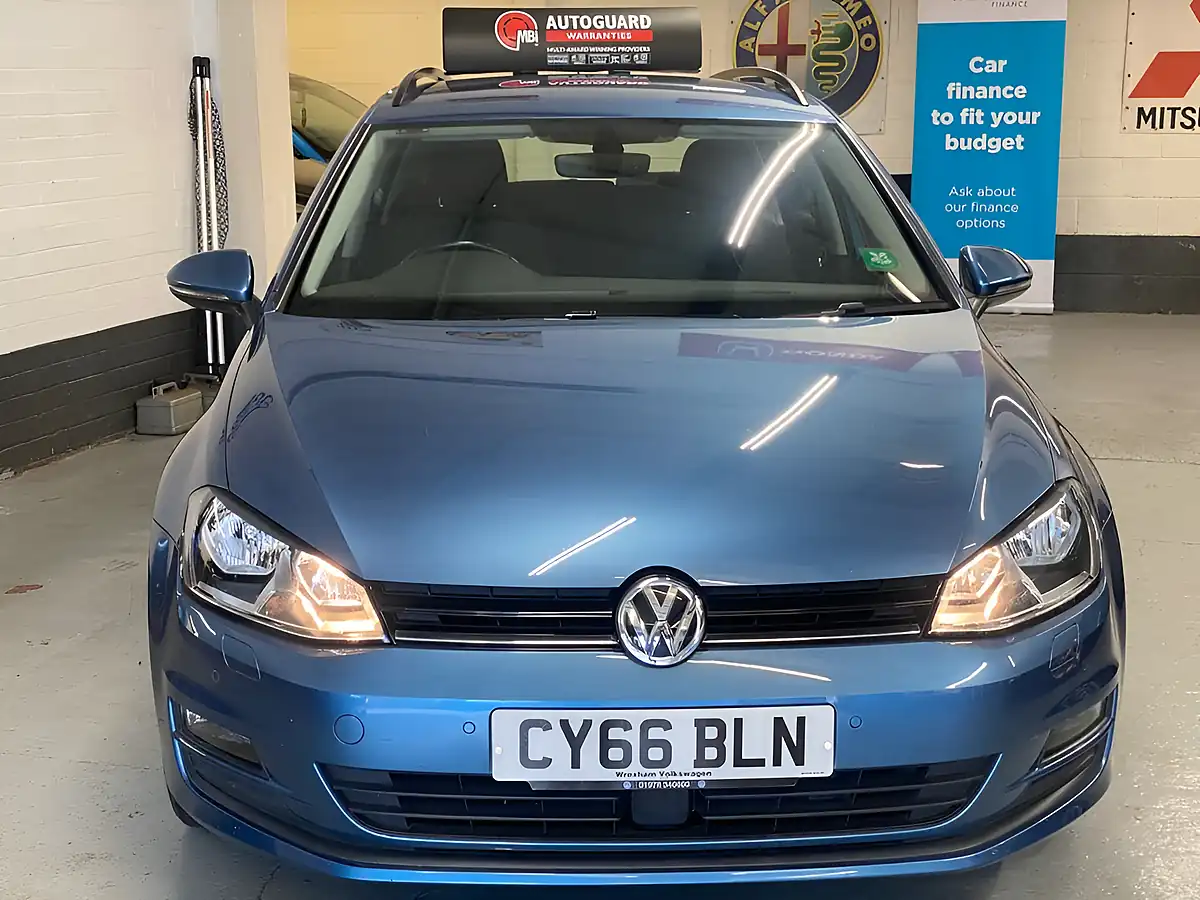 Used 2016 Volkswagen Golf Bluemotion Tech Match Edition Pacific Blue - Interior and Exterior details 4