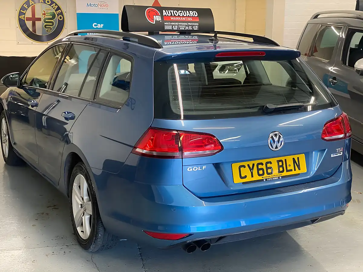 Used 2016 Volkswagen Golf Bluemotion Tech Match Edition Pacific Blue - Interior and Exterior details 5