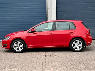 Used 2016 Volkswagen Golf Bluemotion Tech Match Edition Red - Interior and Exterior details 9