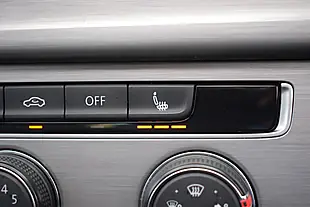 Used 2016 Volkswagen Golf Bluemotion Tech Match Edition White - Interior and Exterior details 17
