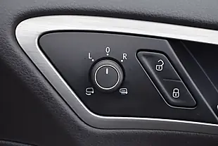 Used 2016 Volkswagen Golf Bluemotion Tech Match Edition White - Interior and Exterior details 20