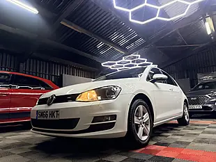 Used 2016 Volkswagen Golf Bluemotion Tech Match Edition White - Interior and Exterior details 11