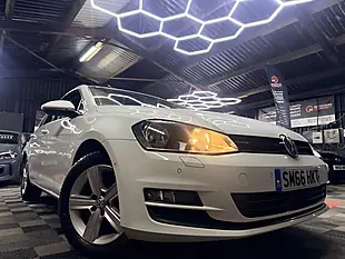 Used 2016 Volkswagen Golf Bluemotion Tech Match Edition White - Interior and Exterior details 2