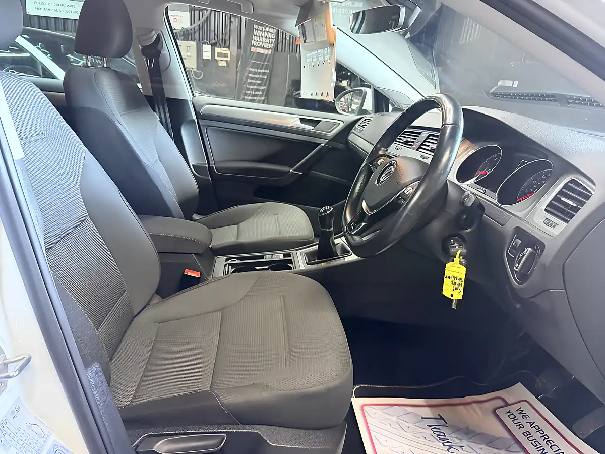 Used 2016 Volkswagen Golf Bluemotion Tech Match Edition White - Interior and Exterior details 20
