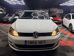 Used 2016 Volkswagen Golf Bluemotion Tech Match Edition White - Interior and Exterior details 4