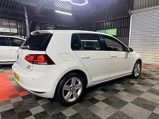 Used 2016 Volkswagen Golf Bluemotion Tech Match Edition White - Interior and Exterior details 8