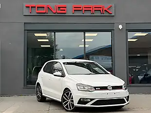 Used 2016 Volkswagen Golf Bluemotion Tech R Black - Interior and Exterior details 7