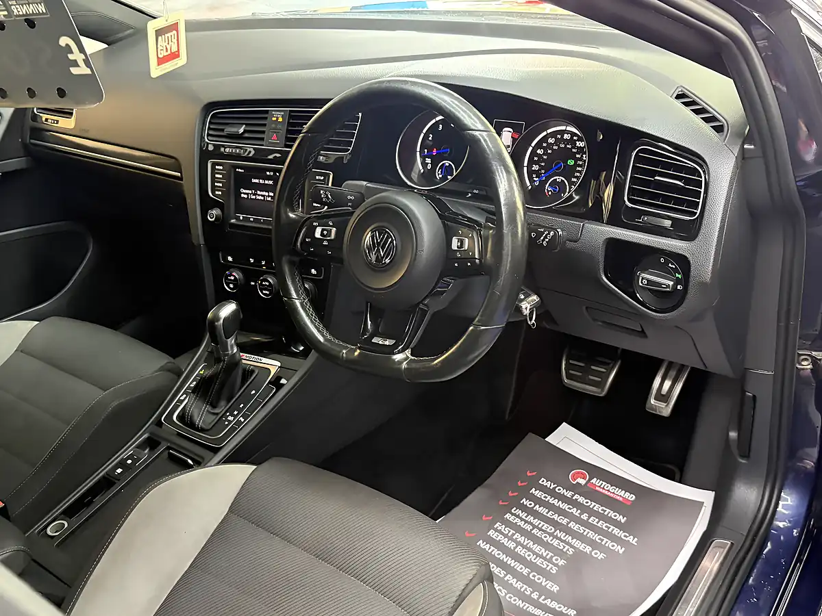 Used 2016 Volkswagen Golf Bluemotion Tech R Blue - Interior and Exterior details 19