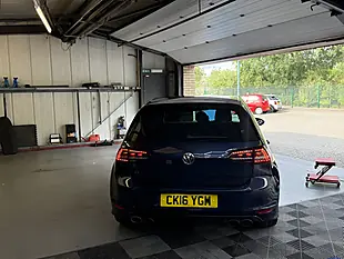 Used 2016 Volkswagen Golf Bluemotion Tech R Blue - Interior and Exterior details 6