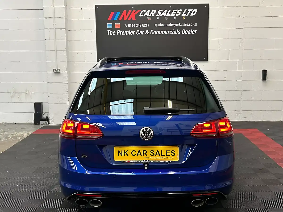 Used 2016 Volkswagen Golf Bluemotion Tech R Blue - Interior and Exterior details 14