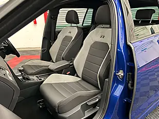 Used 2016 Volkswagen Golf Bluemotion Tech R Blue - Interior and Exterior details 15