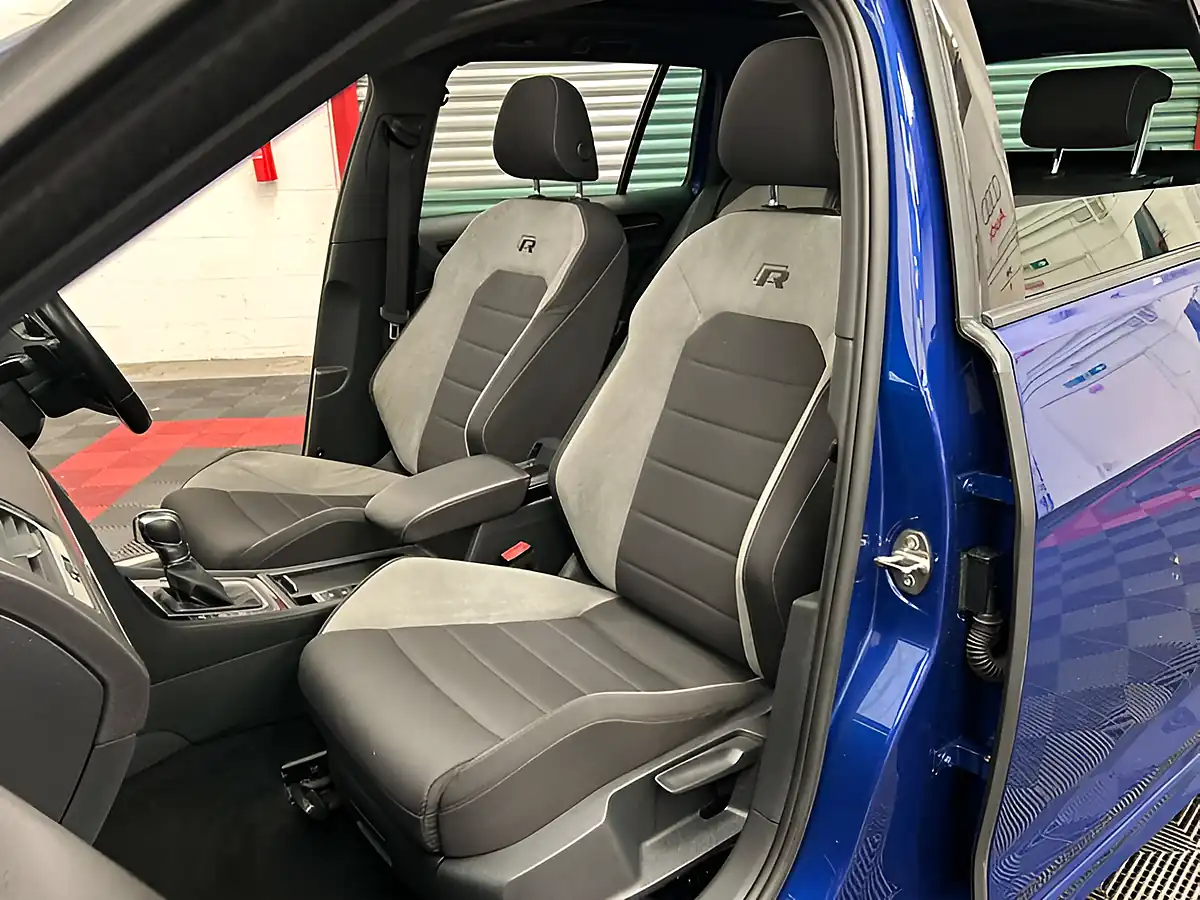 Used 2016 Volkswagen Golf Bluemotion Tech R Blue - Interior and Exterior details 15